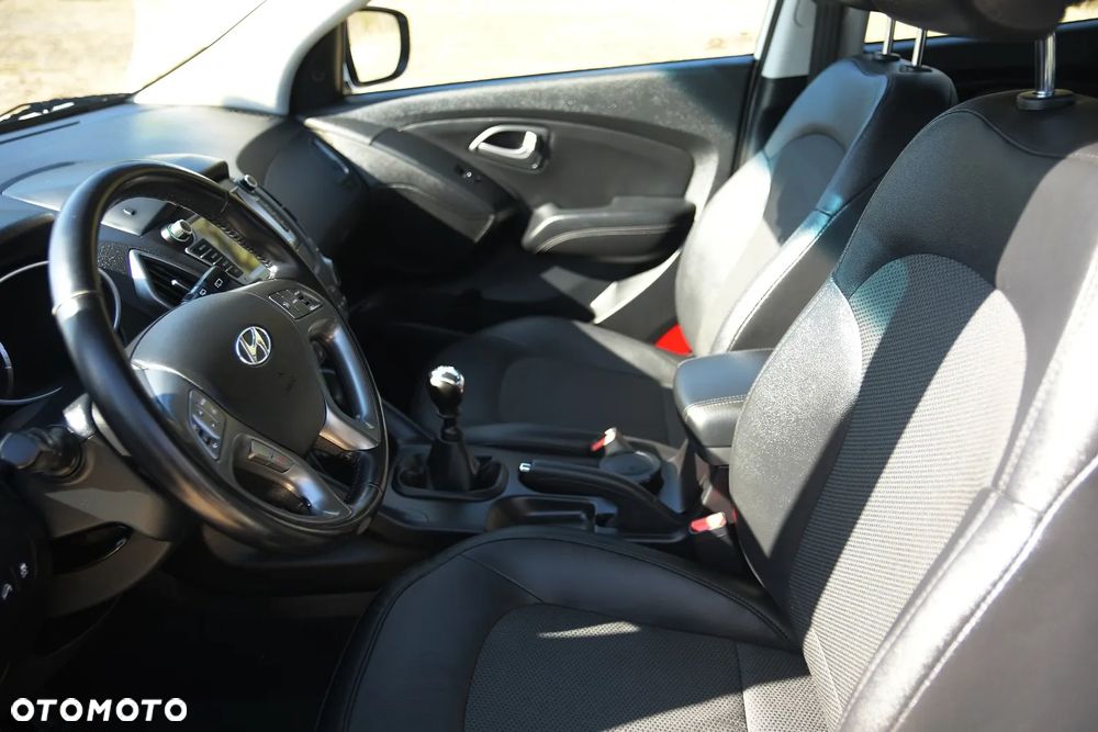 Hyundai ix35 1.6 2WD blue Style - 24