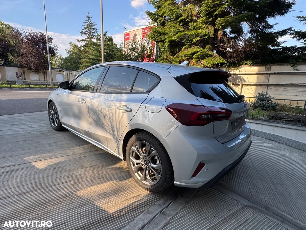 FORD Focus 2025 — imagine 5