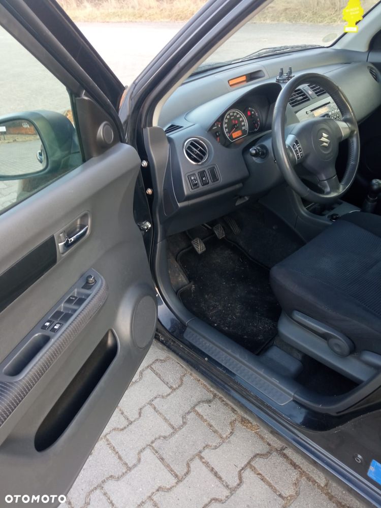 Suzuki Swift 1.3 Comfort dance - 14