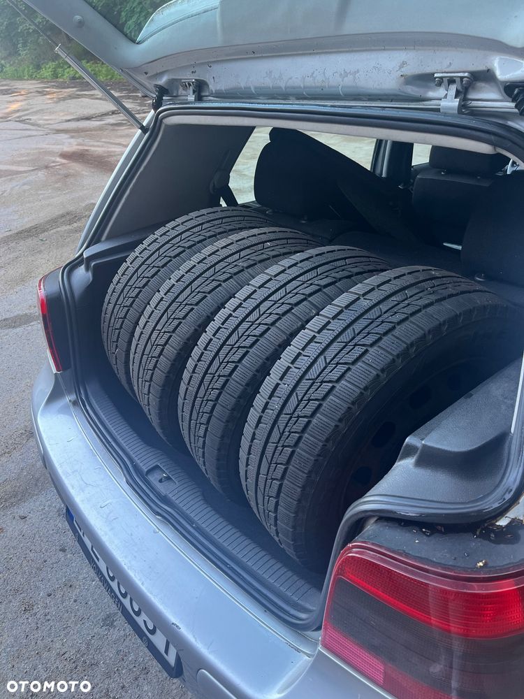 Volkswagen Golf 1.9 TDI Trendline - 8
