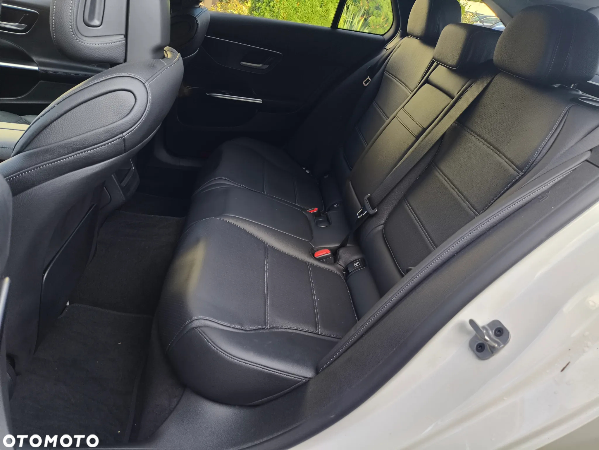 Mercedes-Benz Klasa C 220 d 9G-TRONIC - 22