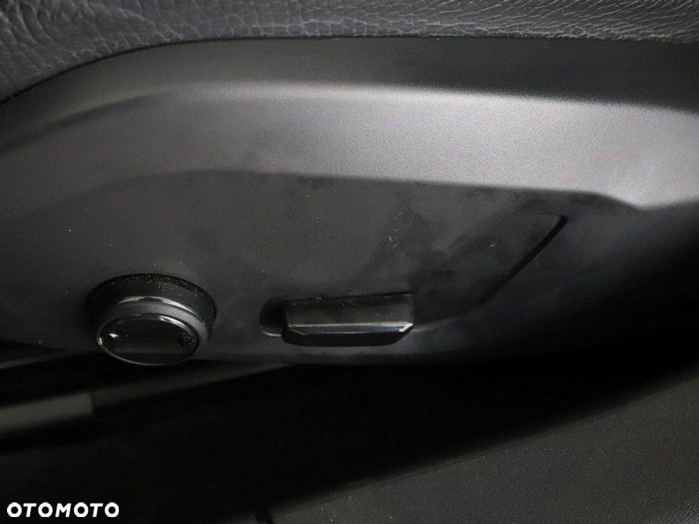 Volvo S90 B5 D AWD Geartronic Momentum Pro - 40