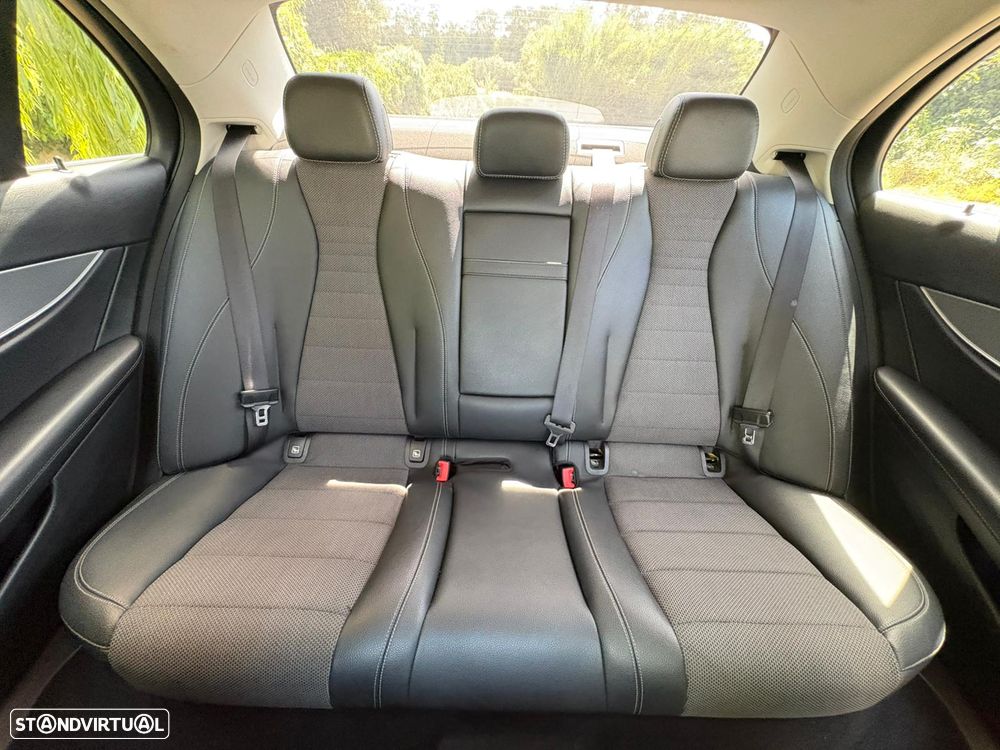 Mercedes-Benz E 400 d 4Matic 9G-TRONIC AMG Line - 28
