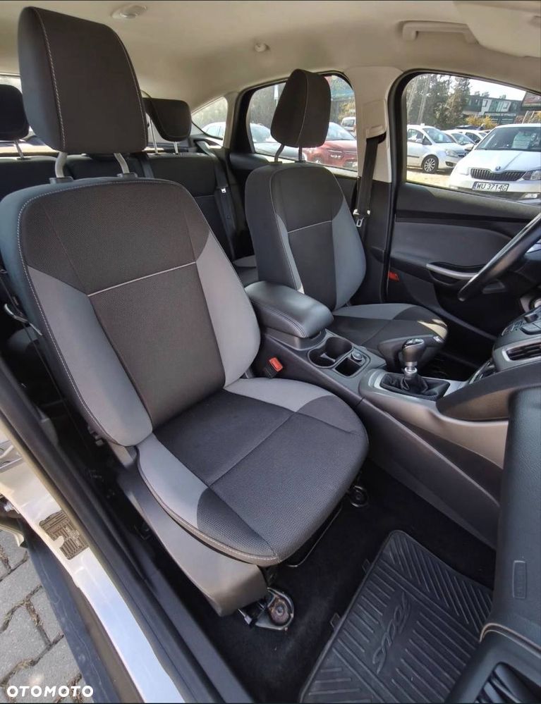 Ford Focus 1.6 TDCi Edition - 11
