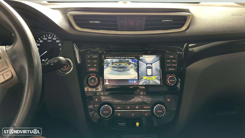 Nissan Qashqai 1.6 dCi Tekna Premium +Xtronic - 18