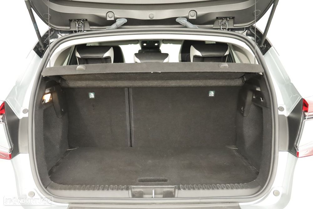 Renault Captur 1.0 TCe Techno Bi-Fuel - 26