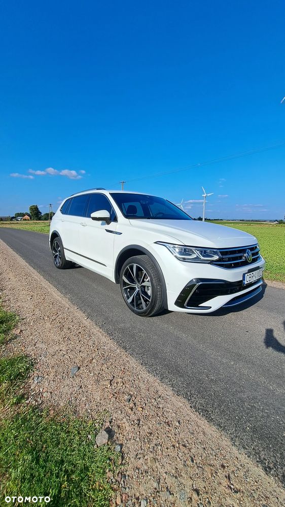 Volkswagen Tiguan Allspace - 11