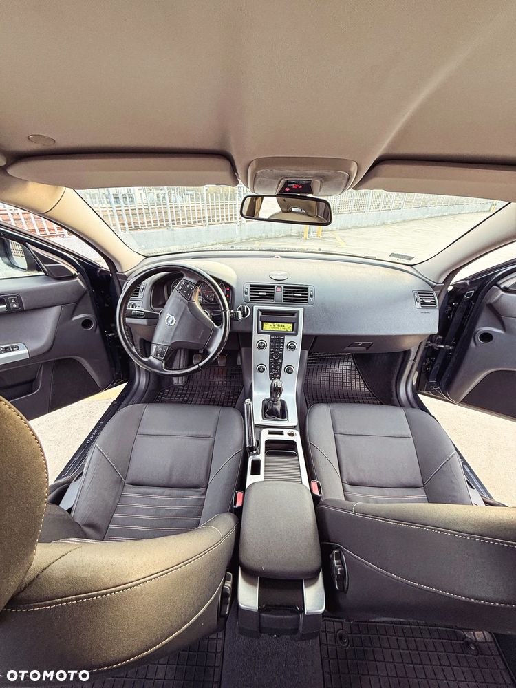 Volvo V50 D3 Summum - 24