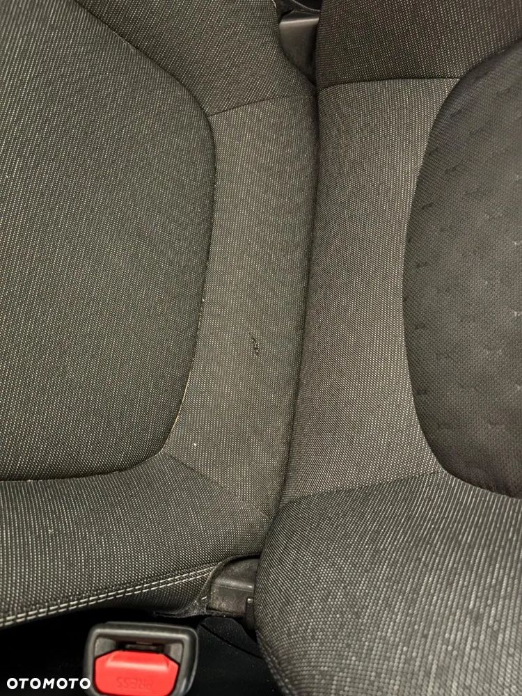 Toyota Corolla - 6
