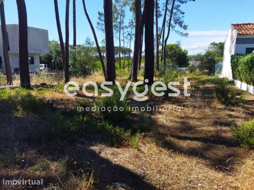 Terreno urbano situado na Lagoa de Albufeira. para investidores - Grande imagem: 5/5