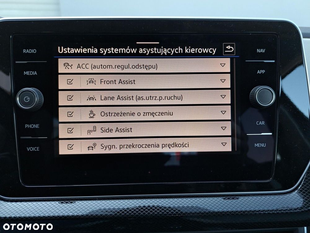 Volkswagen T-Cross - 38