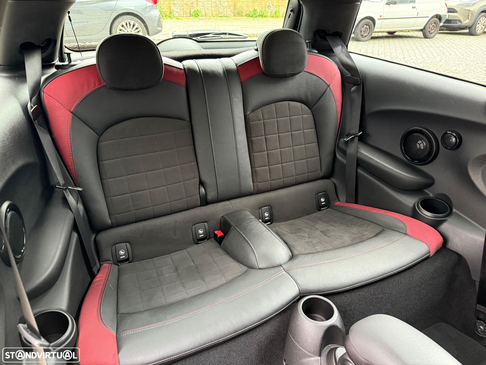 MINI 3 Portas John Cooper Works - 17