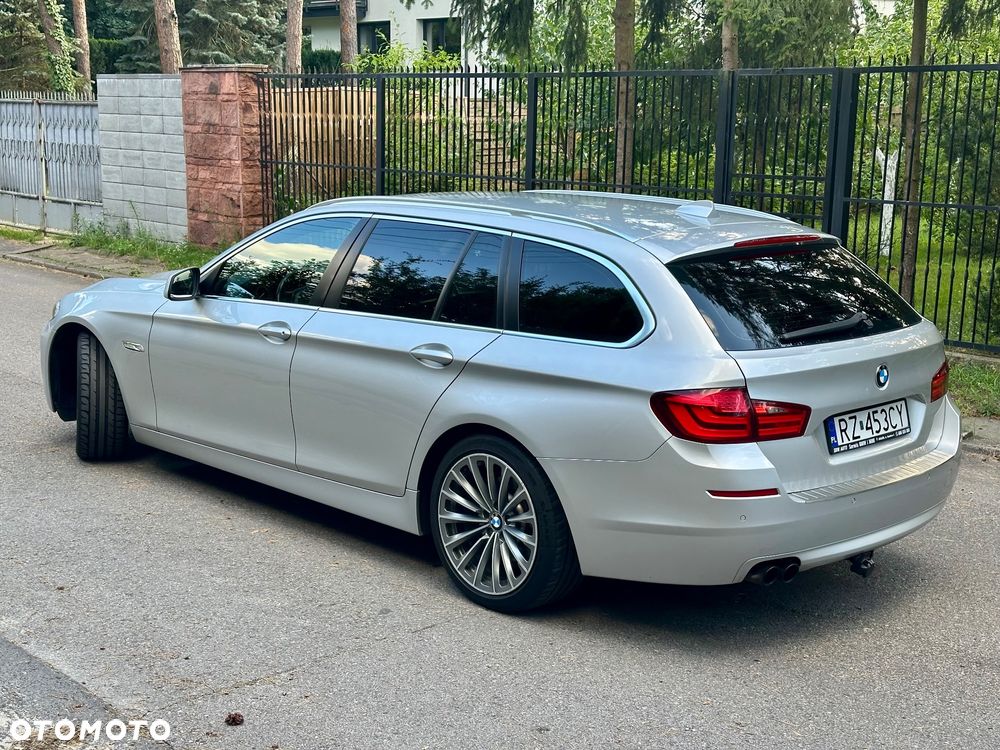 BMW Seria 5 520i - 4