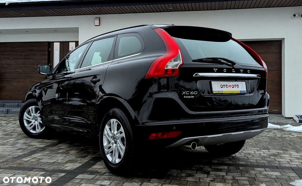 Volvo XC 60 D3 Geartronic Momentum - 14