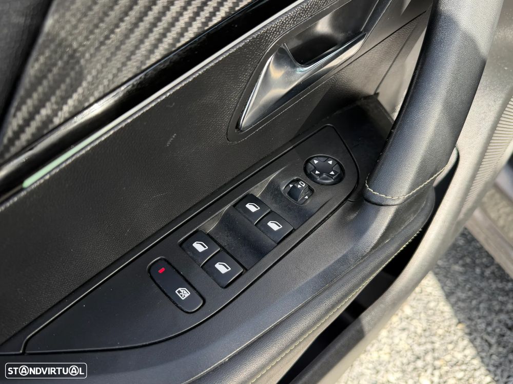 Peugeot 2008 PureTech 130 Stop&Start GT-Line Edition - 34