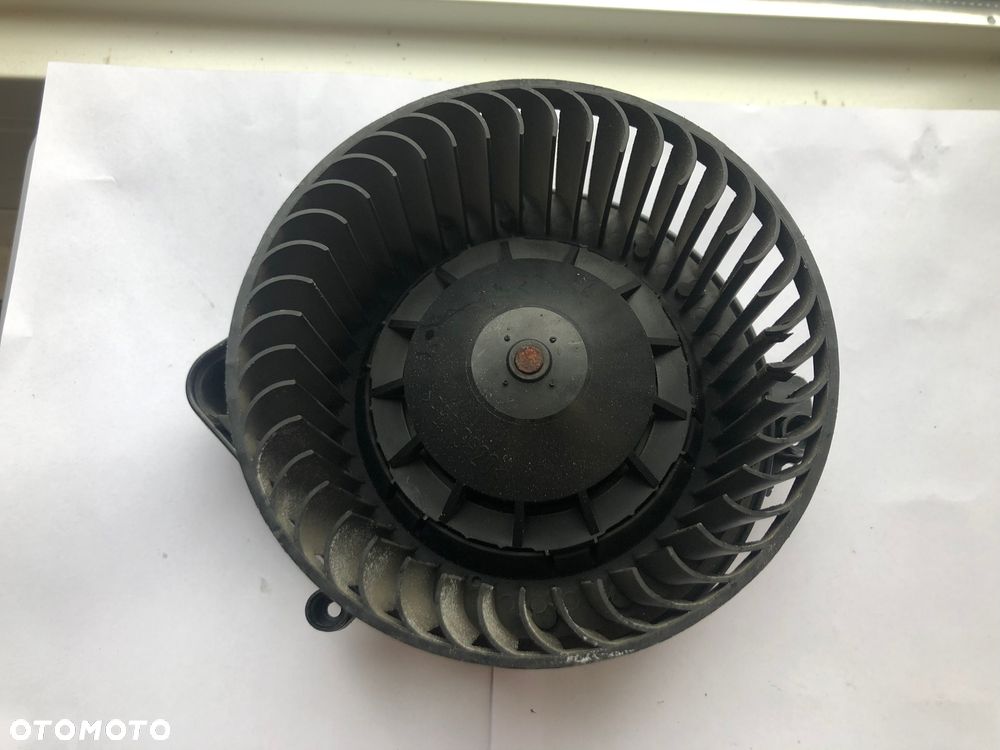 Wentylator Dmuchawa Nawiewu Audi A4 B6 8E1820021B