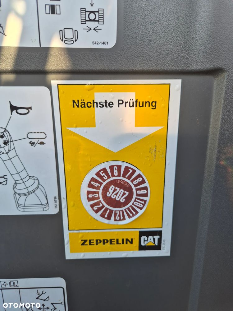 Caterpillar 301.8 - 8