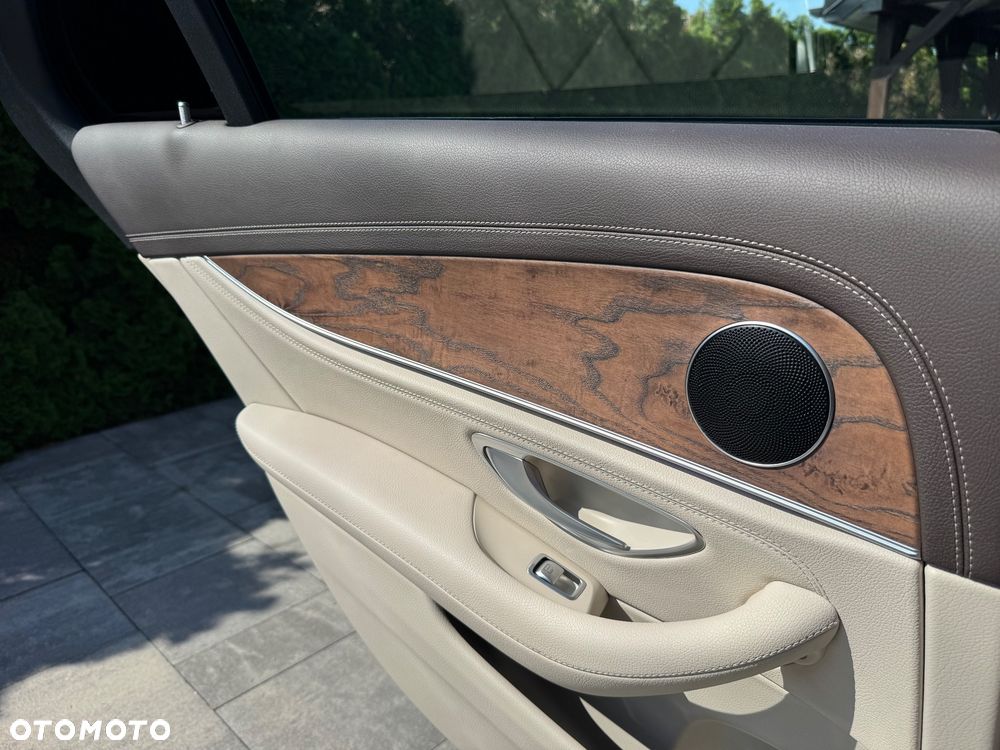 Mercedes-Benz Klasa E 220 d Business Edition 9G-TRONIC - 19