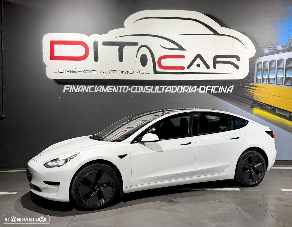 Tesla Model 3 Standard Range Plus RWD - 2