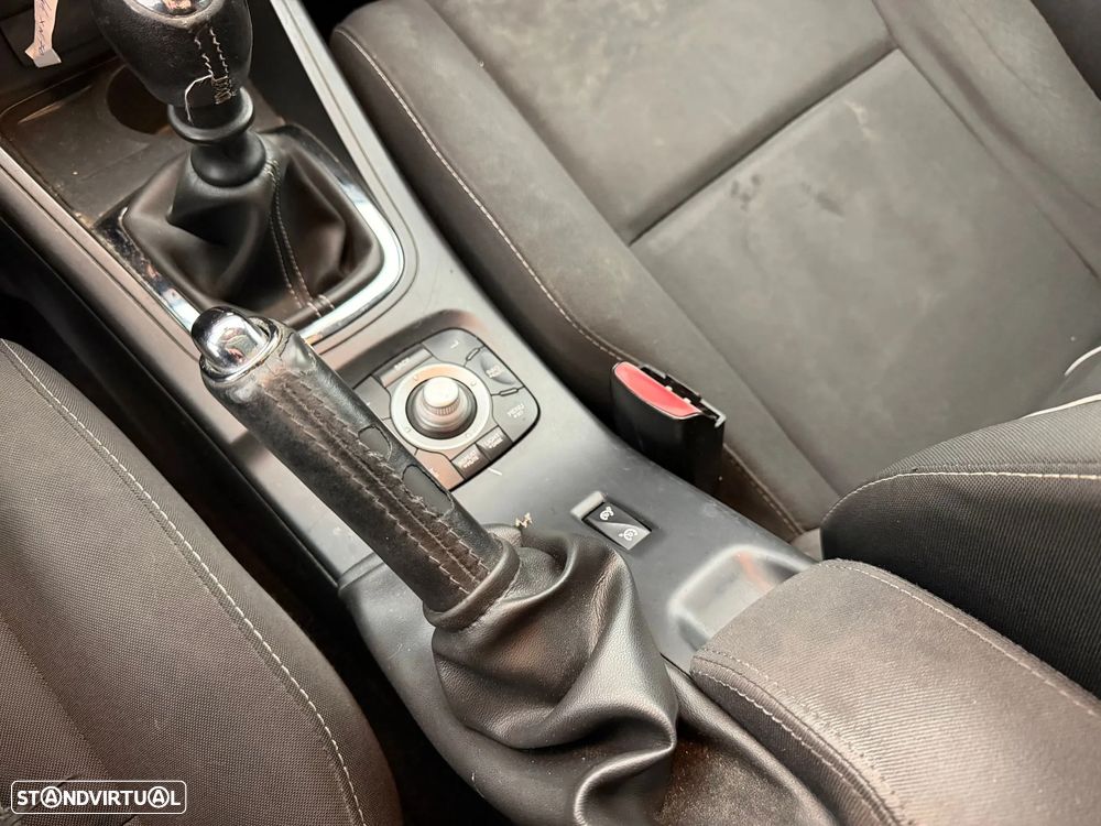 Renault Mégane 1.5 dCi Comfort SS - 12
