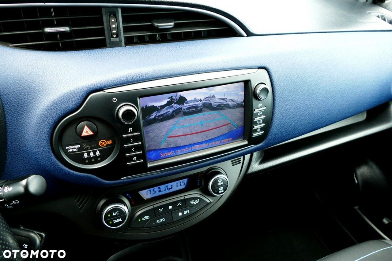 Toyota Yaris - 22