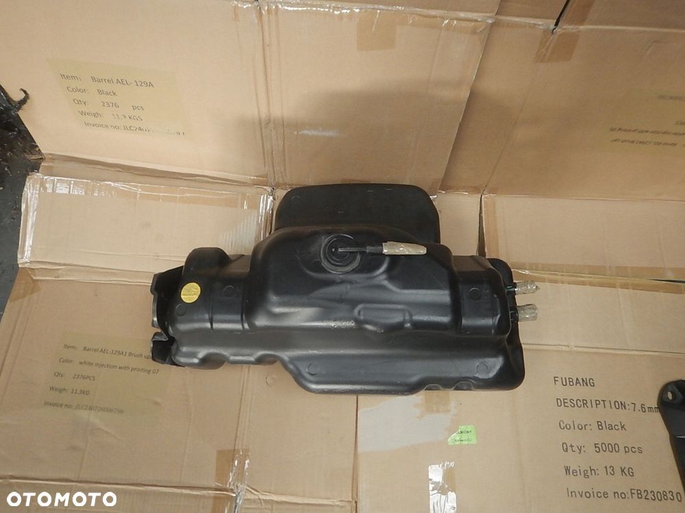 zbiornik pompka mocznika iveco daily 14- 22- 2.3/3.0 jtd 5803236615 - 1