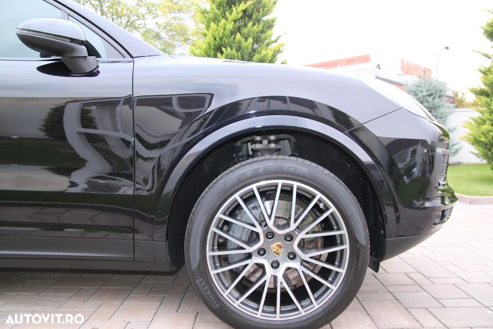 Porsche Cayenne S - 9