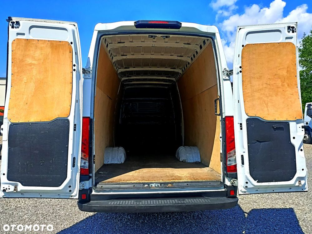 Iveco 35S14 Maxi Blaszak Na Blizniakach 3 osobowy Polski Salon - 9