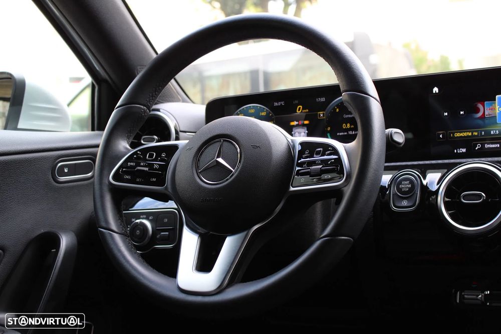 Mercedes-Benz A 180 Limousine d 8G-DCT AMG Line - 13