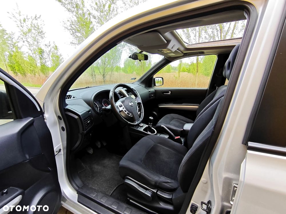 Nissan X-Trail 2.0 dCi 4x4 DPF Platinum - 10