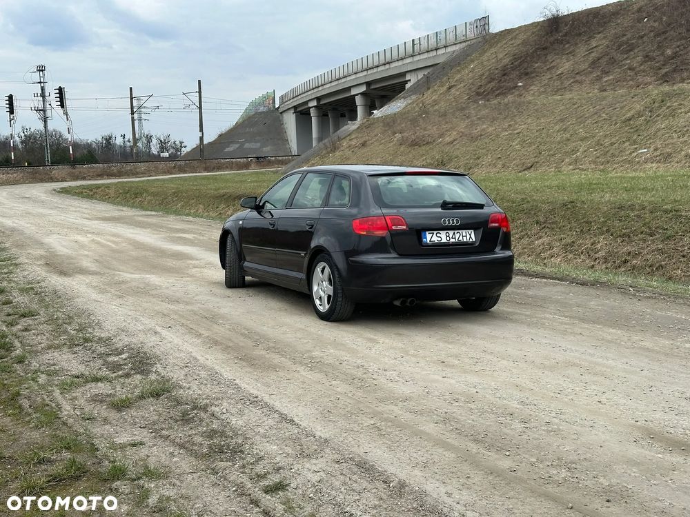 Audi A3 Sportback - 6