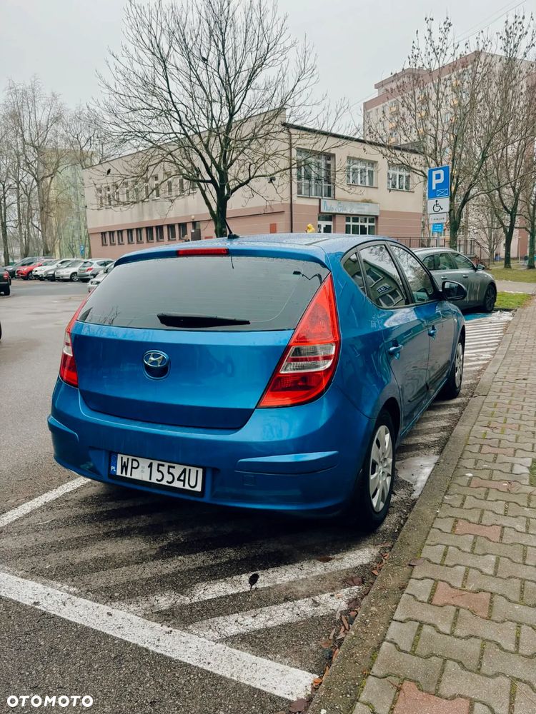 Hyundai i30 1.4 Base + - 2