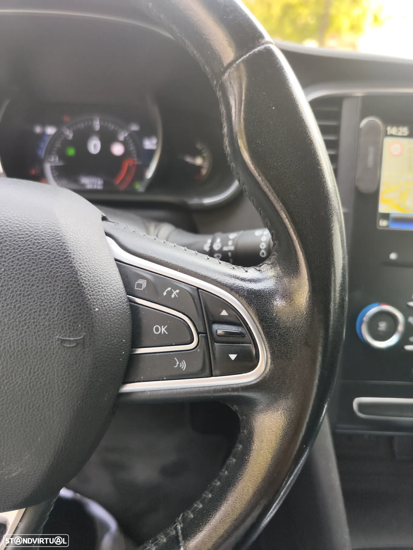 Renault Mégane ENERGY dCi 110 EDC INTENS - 26