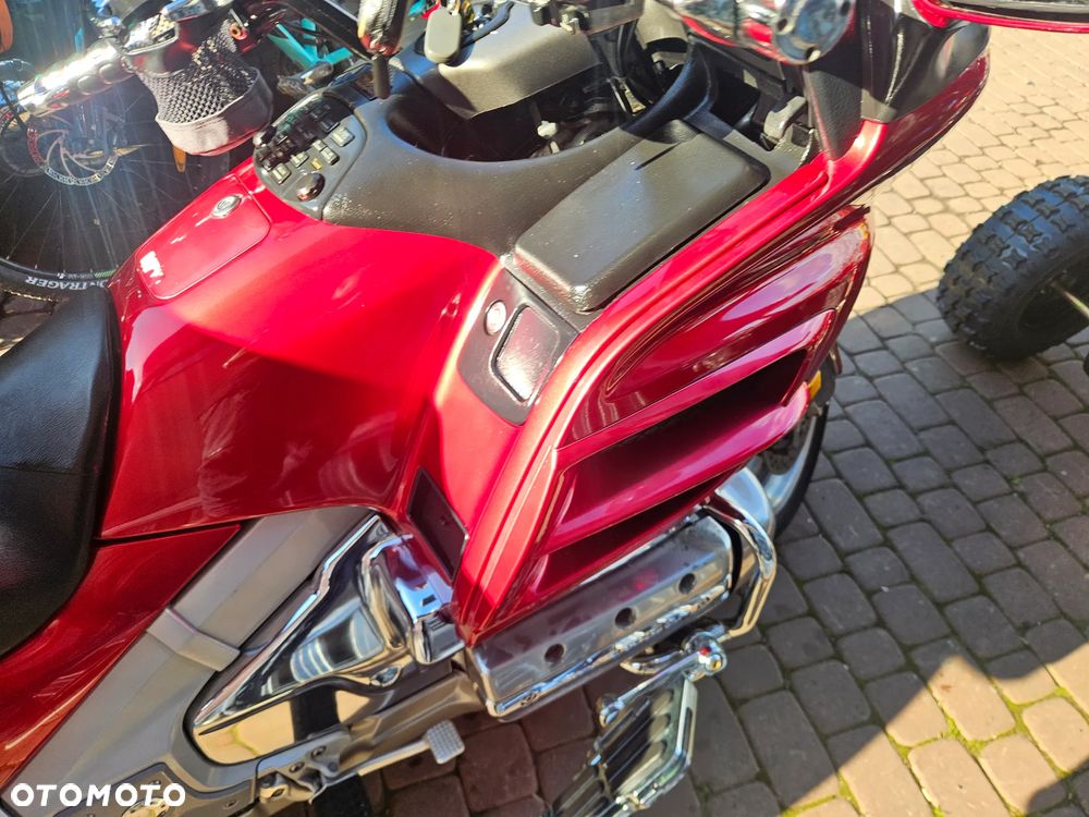 Honda GL - 25