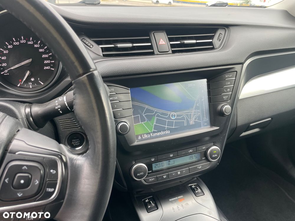 Toyota Avensis - 21