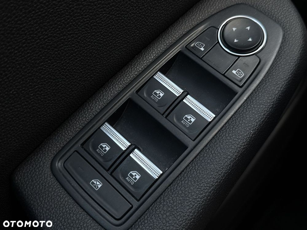 Renault Clio - 22