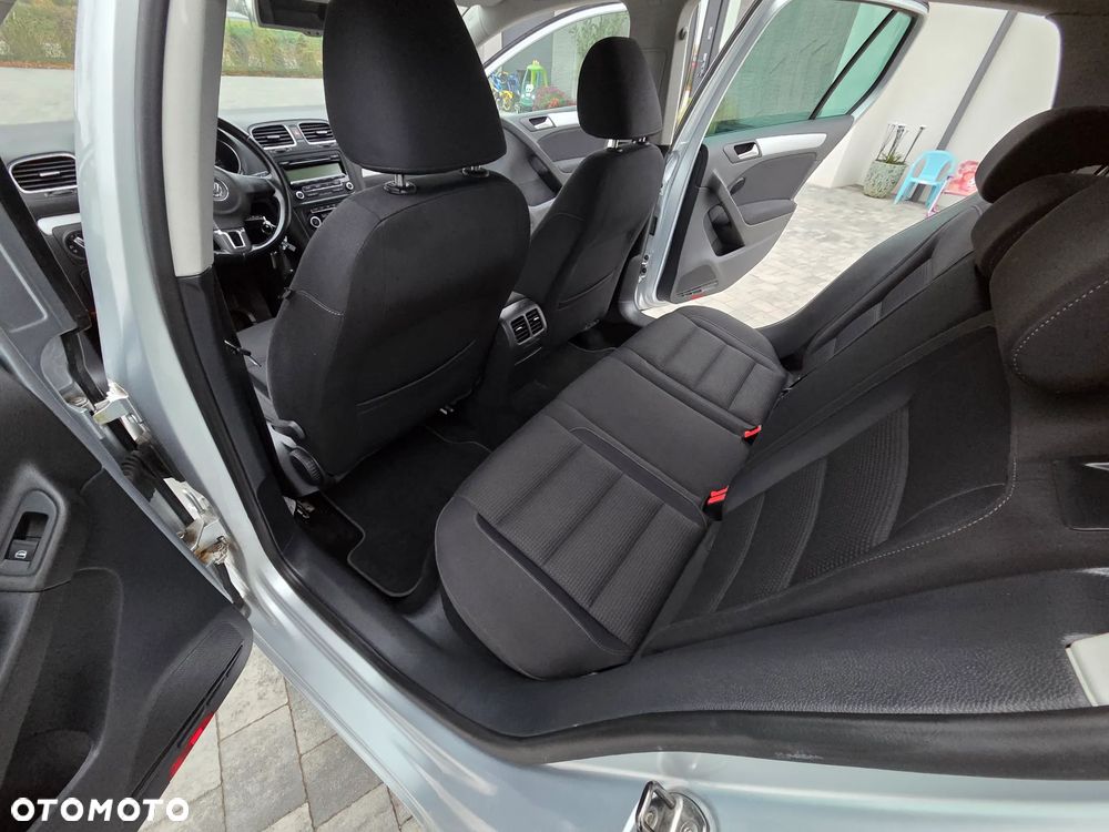 Volkswagen Golf - 11