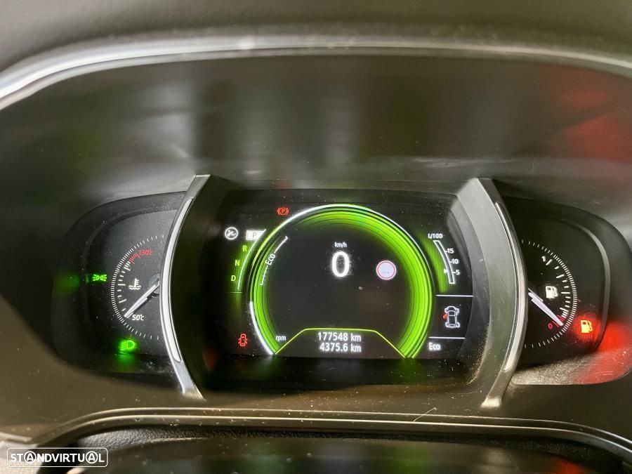 Renault Mégane Sport Tourer - 14