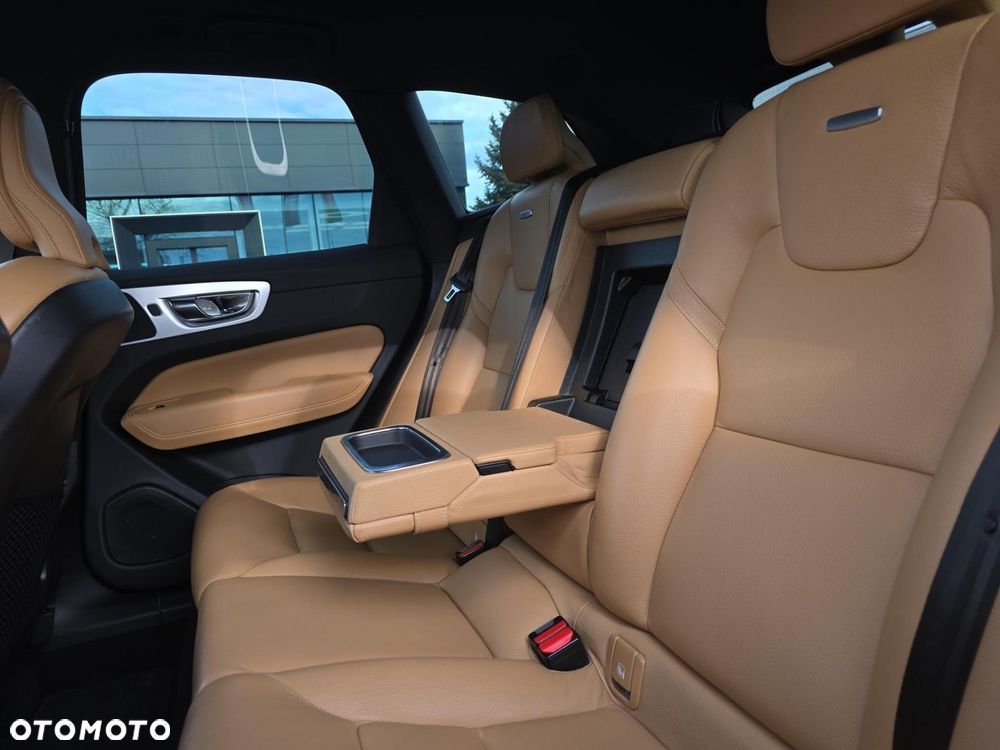 Volvo XC 60 D4 Inscription - 23