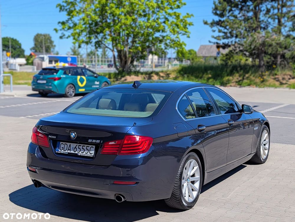 BMW Seria 5 535i xDrive Sport-Aut Luxury Line - 6