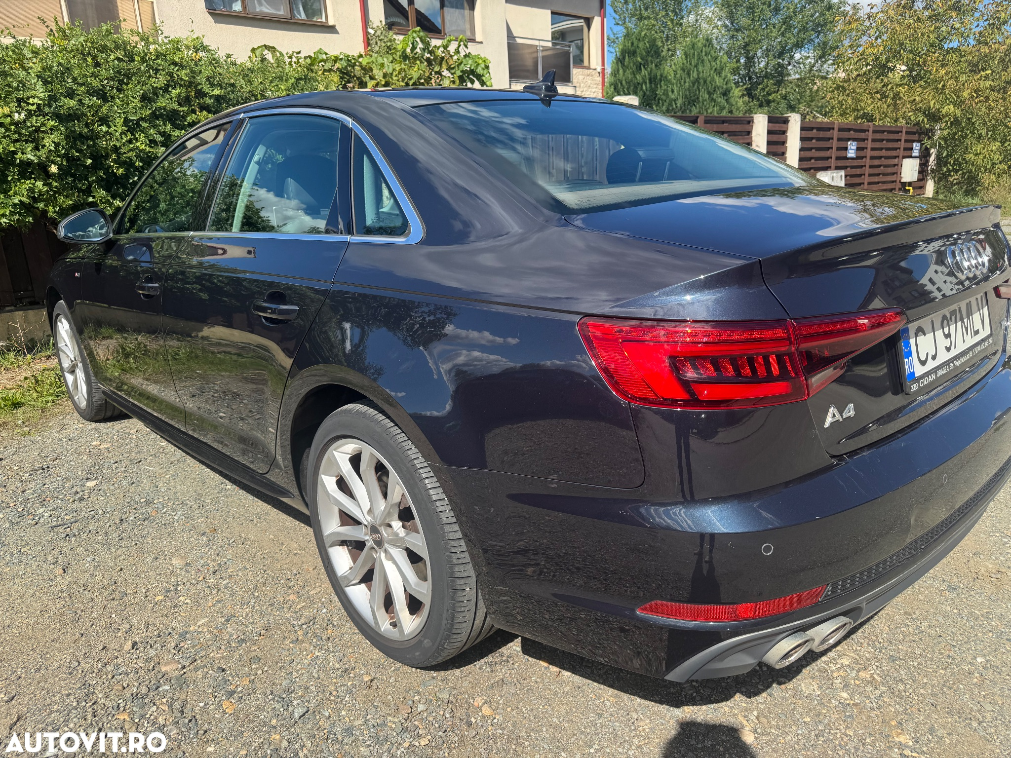 Audi A4 Avant 2.0 40 TDI S tronic S Line - 8