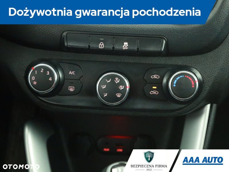 Kia Ceed - 12