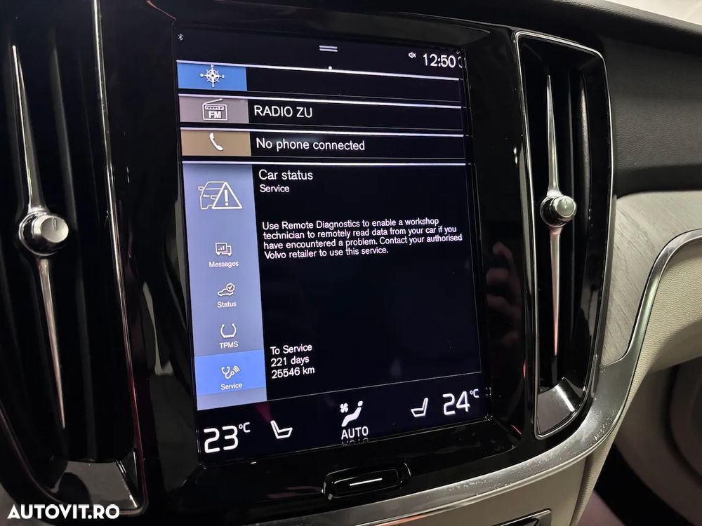 Volvo V60 V60CC B5 MHEV AT AWD Plus Bright - 28