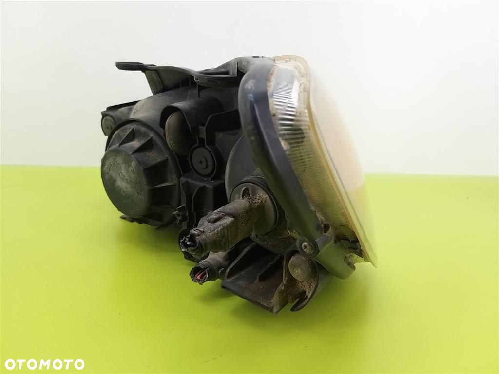 Reflektor lampa przód prawa Kia Cerato 2003-2006 HATCHBACK - 3