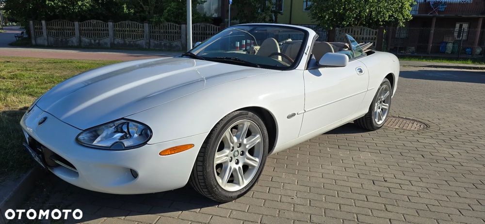 Jaguar XK8 4.0 - 6