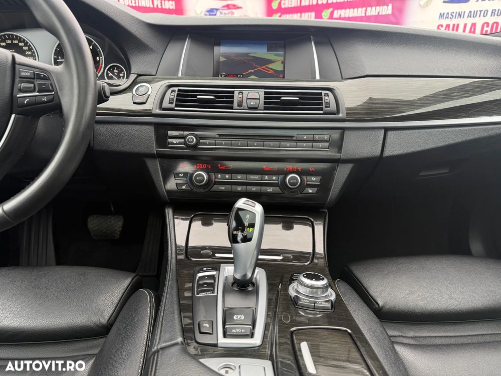BMW Seria 5 518d Aut. Luxury Line - 27