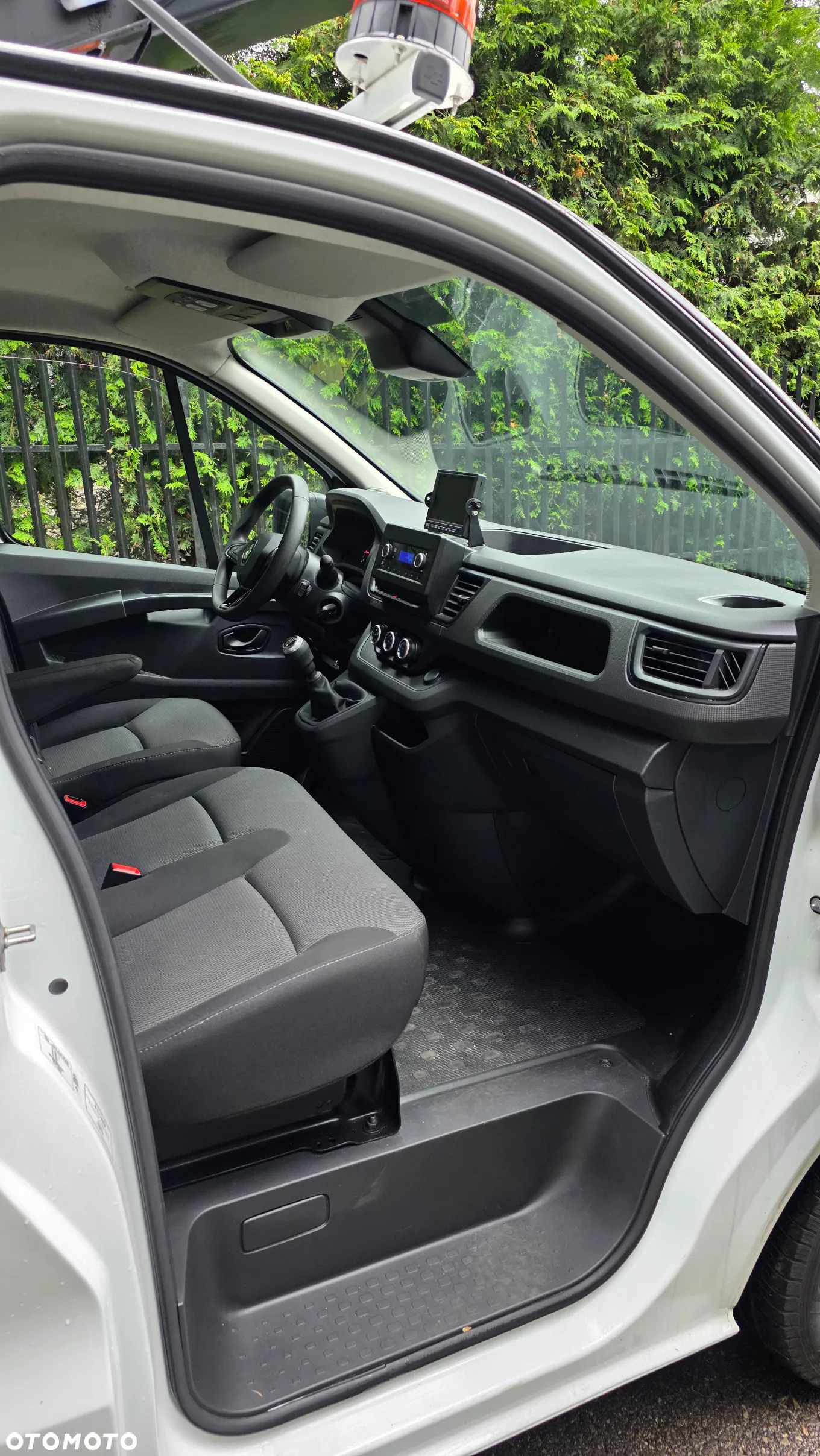 Renault Trafic Klubb K20 podnośnik koszowy - 20