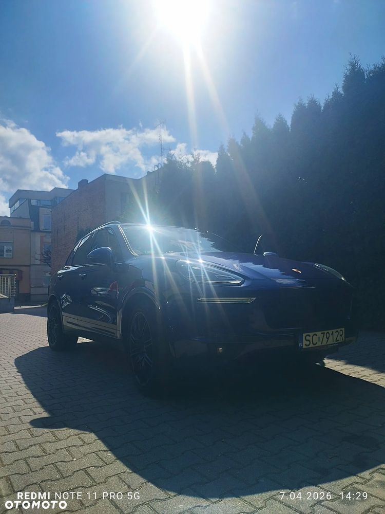 Porsche Cayenne S E-Hybrid - 4