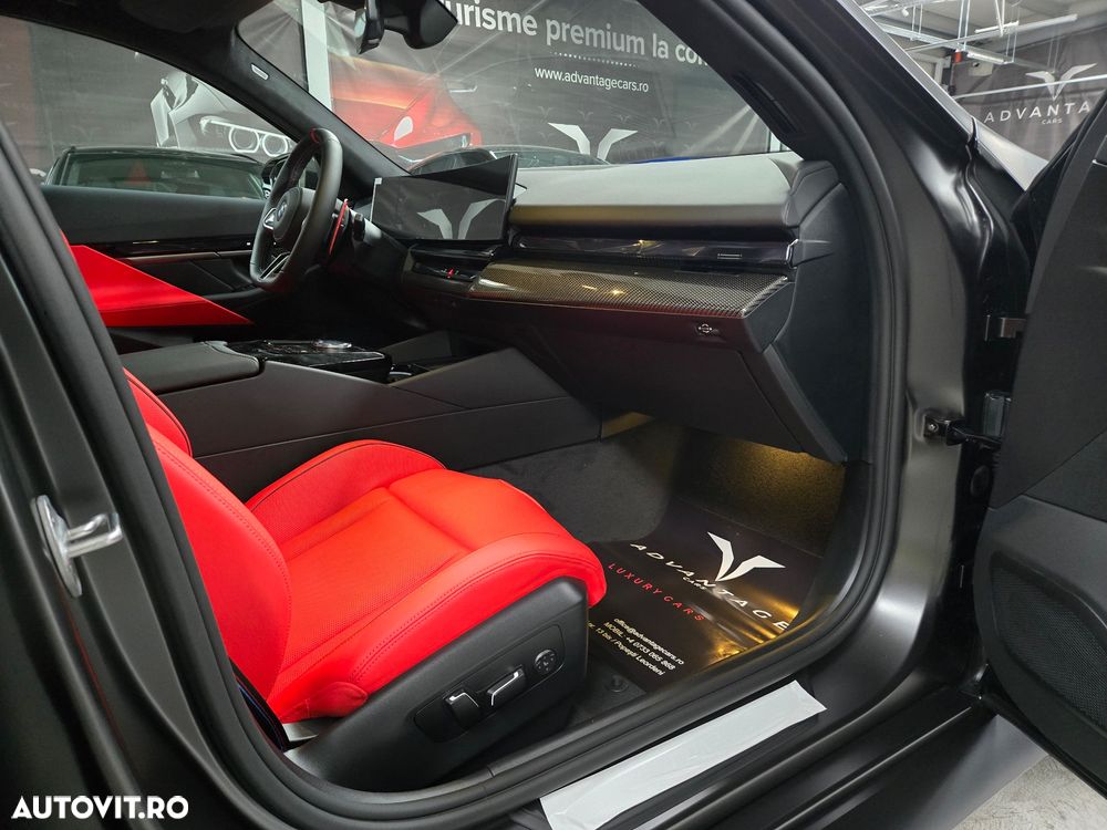 BMW M5 xDrive AT PHEV - 13