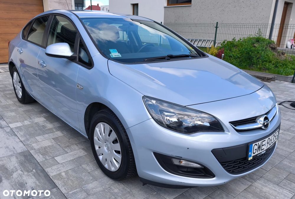 Opel Astra 1.4 T Active EU6 - 1